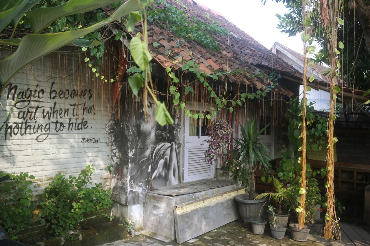 Abrakadabra! Artbnb Yogyakarta Exterior foto