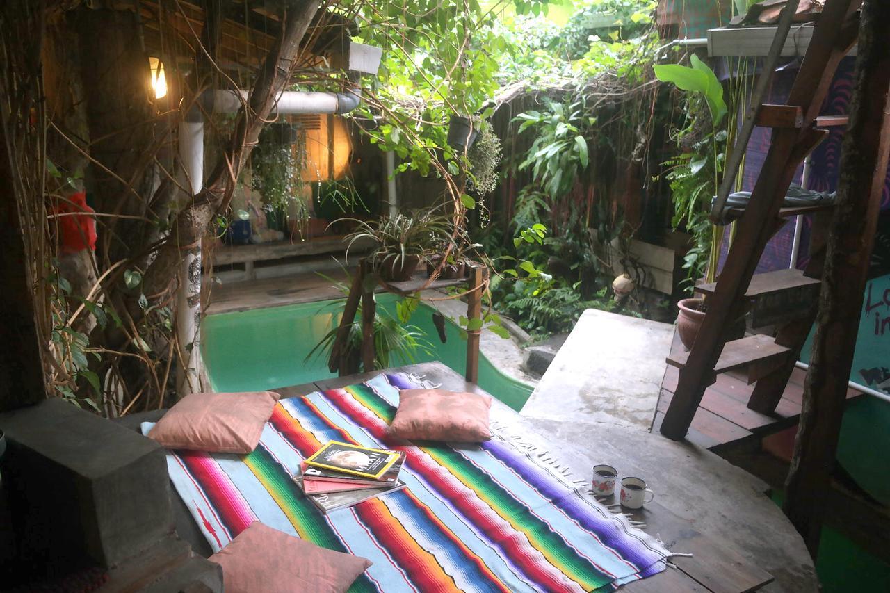 Abrakadabra! Artbnb Yogyakarta Exterior foto