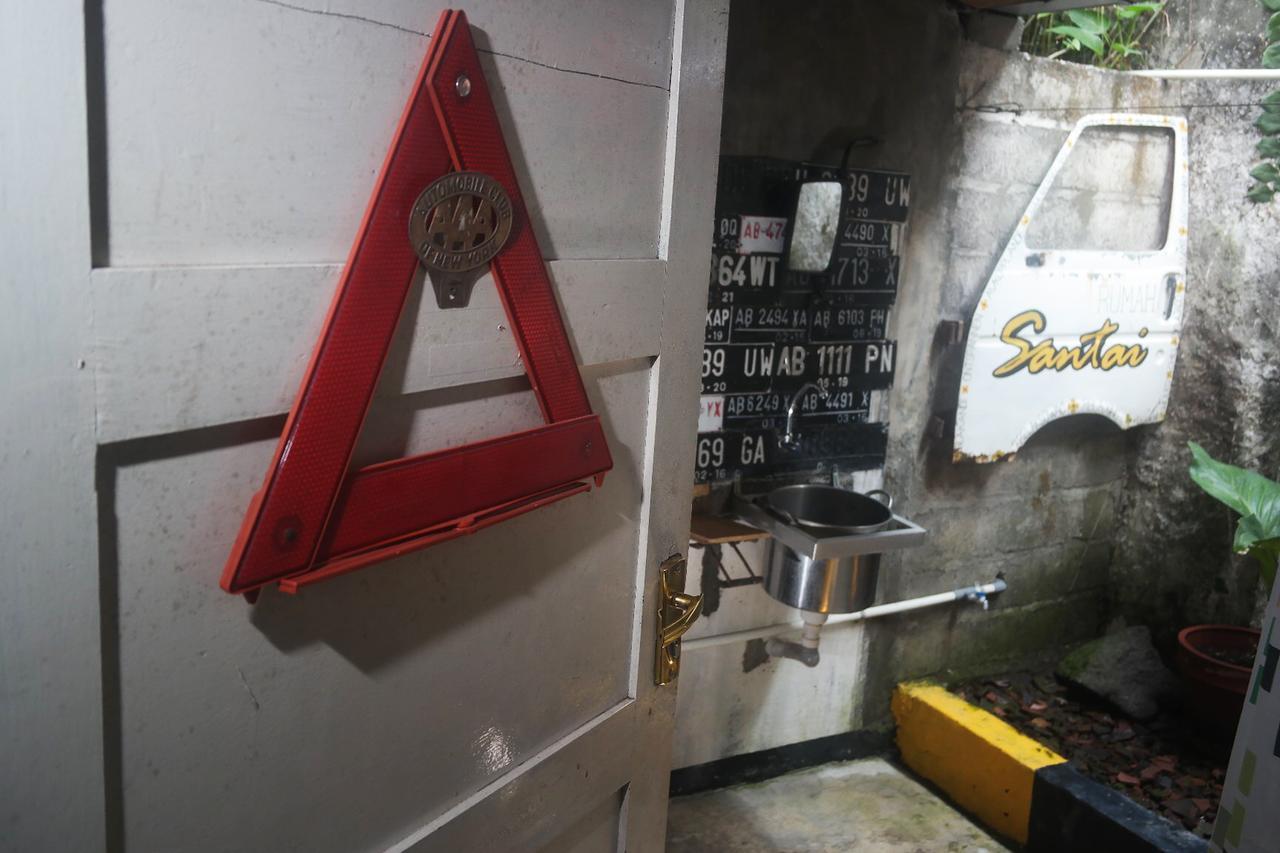 Abrakadabra! Artbnb Yogyakarta Exterior foto